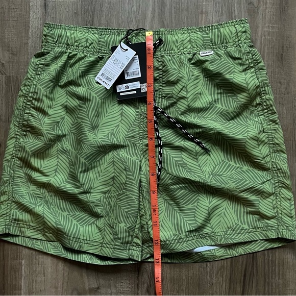 Boardwalk swim trunks - Picture 8 of 9